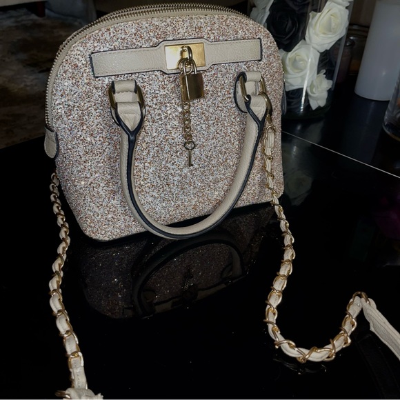 ALDO women’s crossbody Barland handbag - Picture 5 of 10